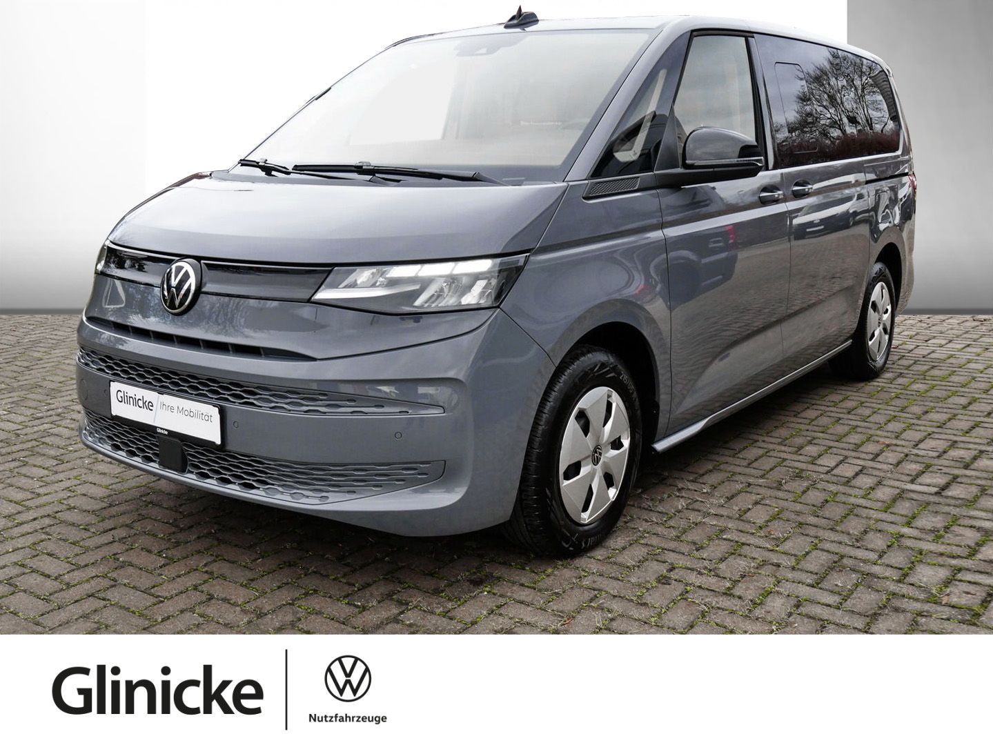 Volkswagen T7 Multivan Basis - Samsaru's Car Outlet
