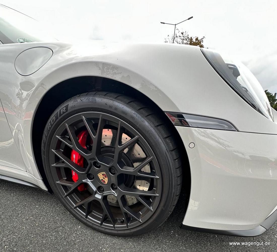 Porsche 911 Targa 4 GTS BURMESTER*CARBON*