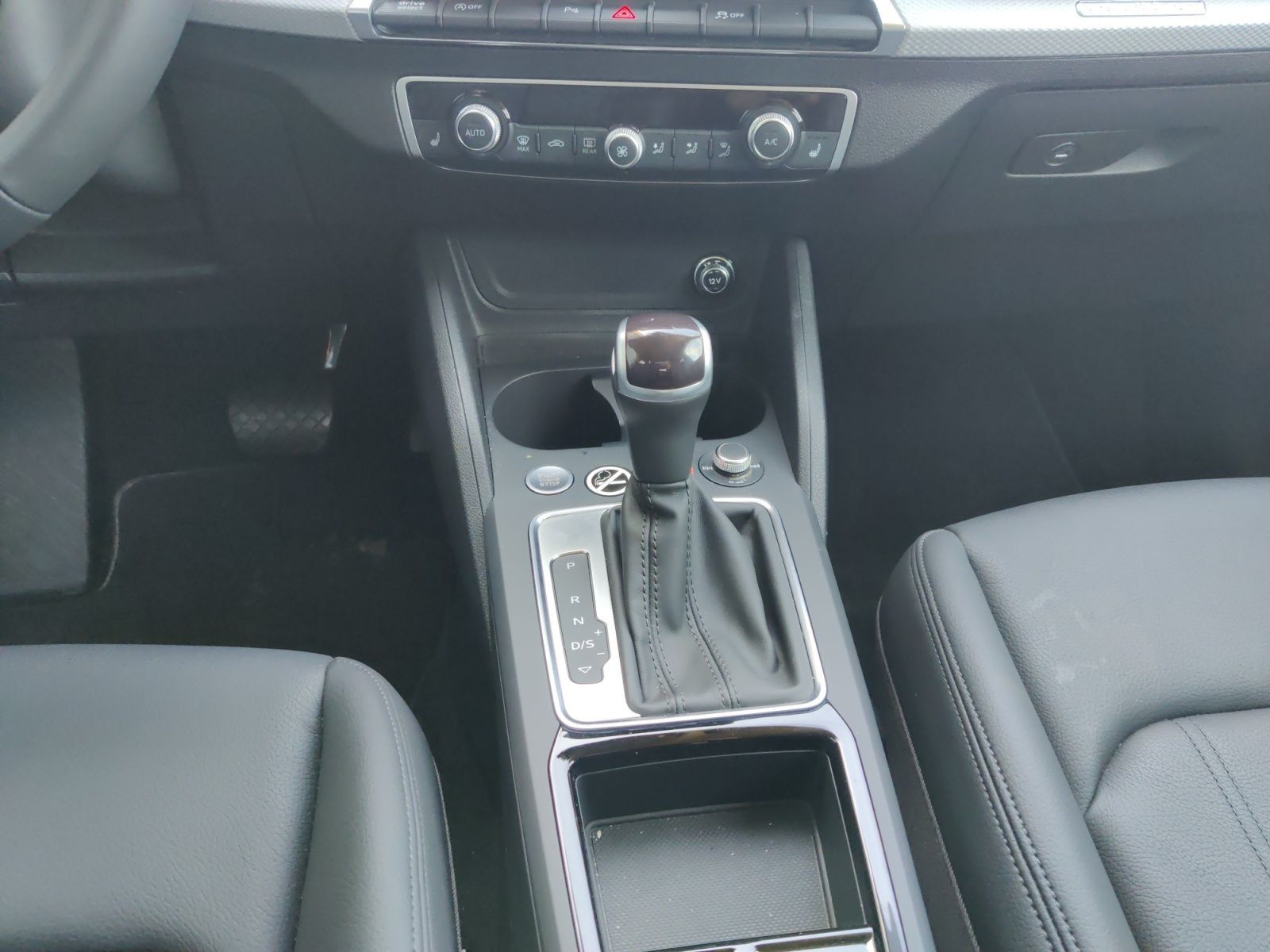 Audi Q2 40 TFSI q. S-Tronic S-Line, EA8, LED, AHK, AC