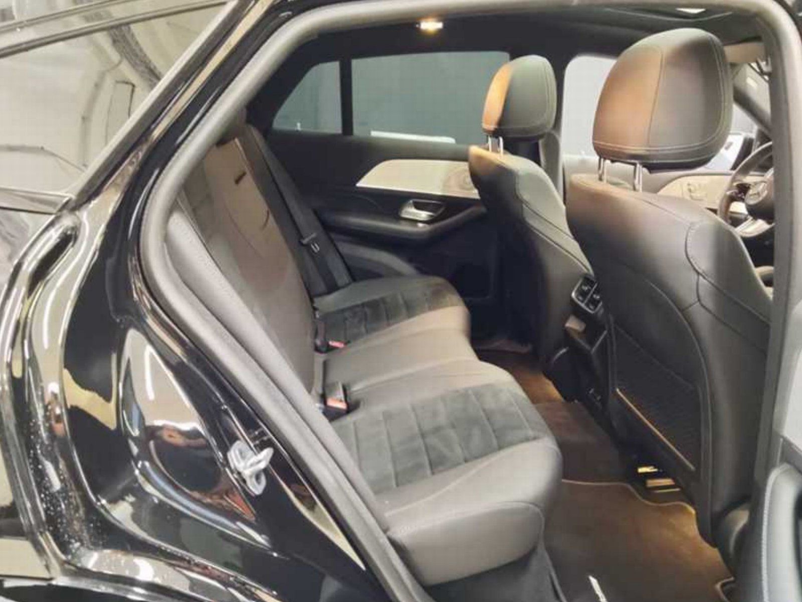 Mercedes-Benz GLE450d AMG Advan+ DISTRO Pano AIRMATIC AHK MLED