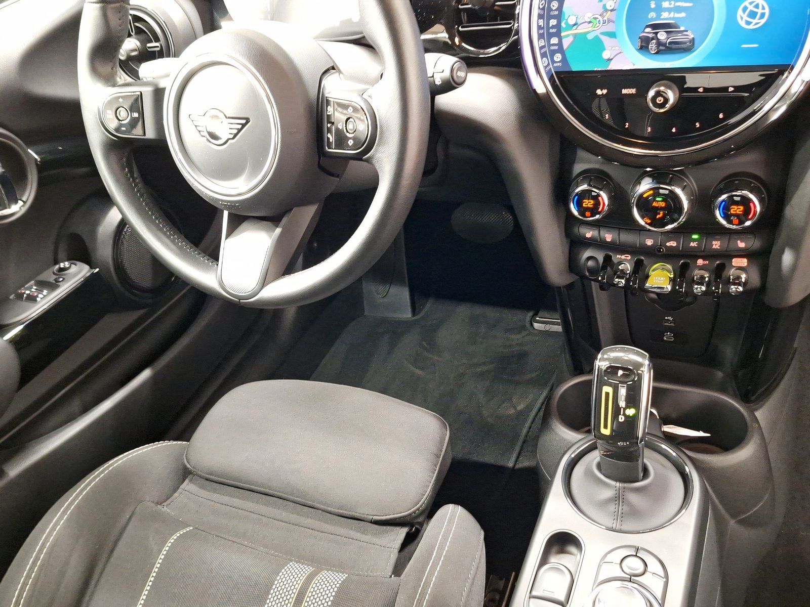MINI Cooper SE - Samsaru's Car Outlet