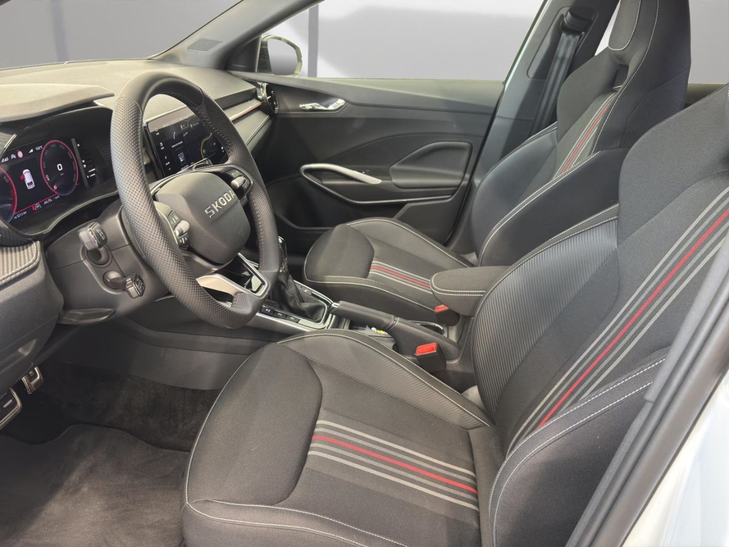 Skoda Fabia 130 1,5 TSI*INFOTAINMENT*FAHRASSISTENZ PLU