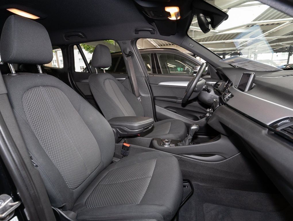 BMW X1 xDrive25e Advantage - Samsaru's Car Outlet