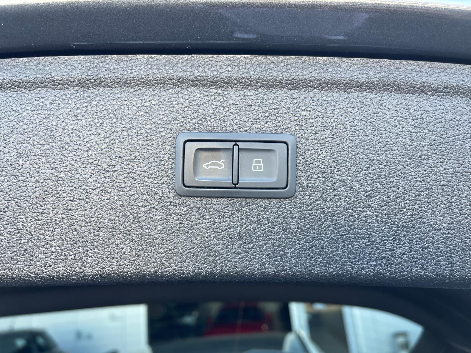 Audi Q5 40 TDI quattro S-Line - Samsaru's Car Outlet