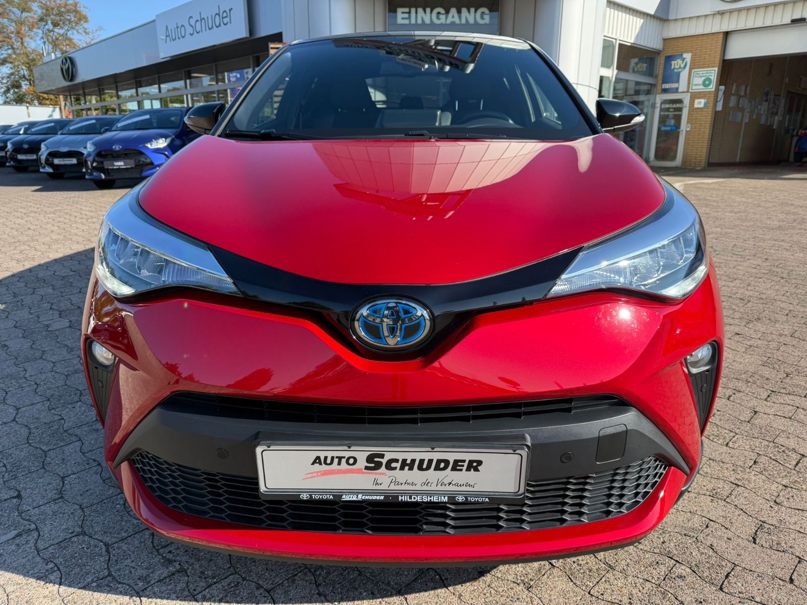 Toyota C-HR Hybrid Team D **STYLE**