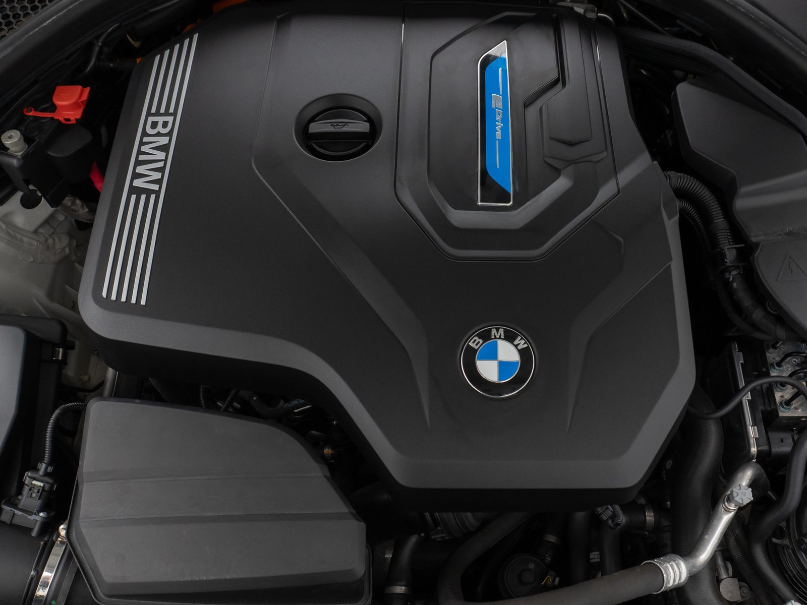 BMW 320e M Sport - Samsaru's Car Outlet