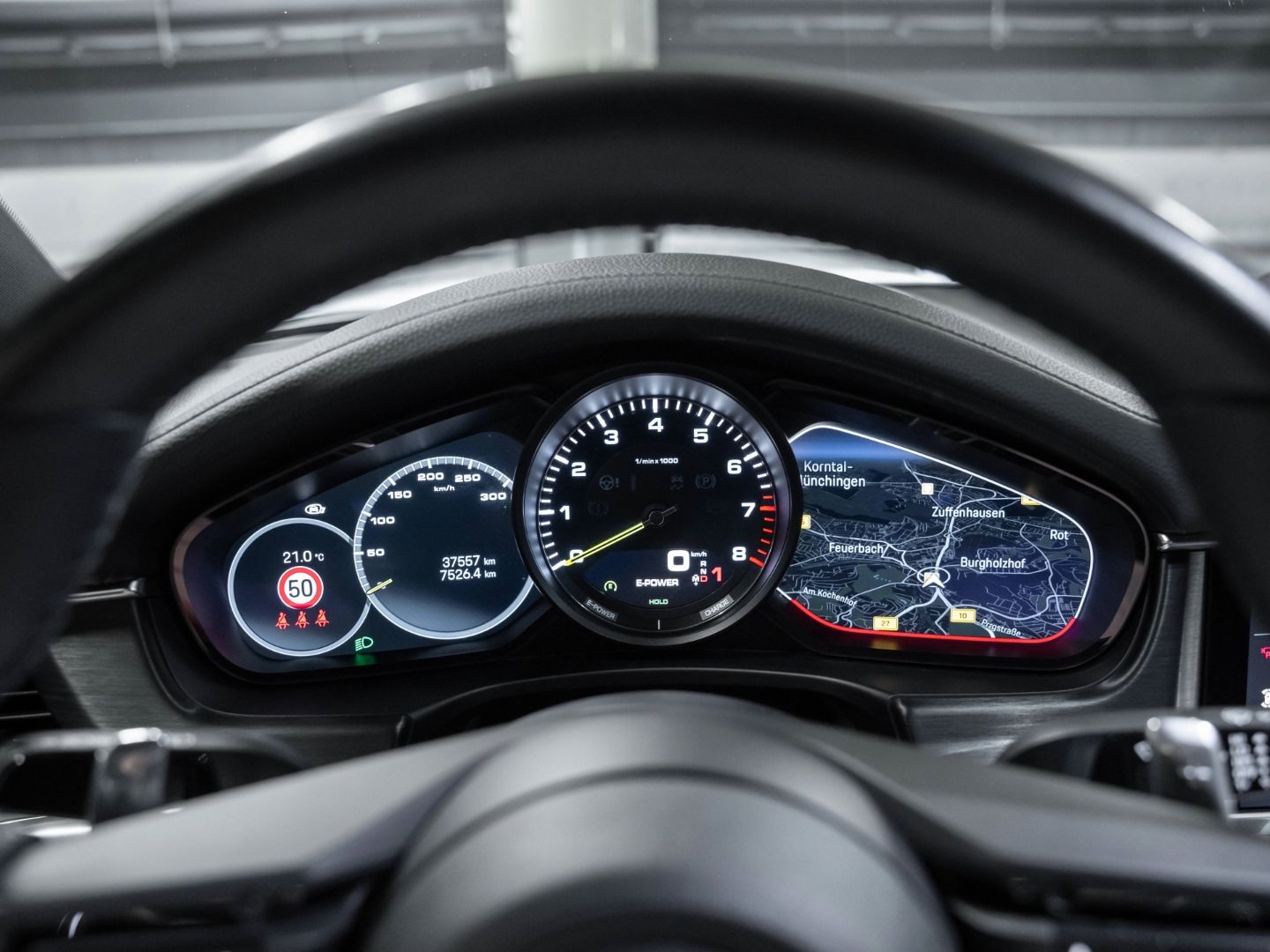 Porsche Panamera 4 E-Hybrid Platinum Edition HeadUp