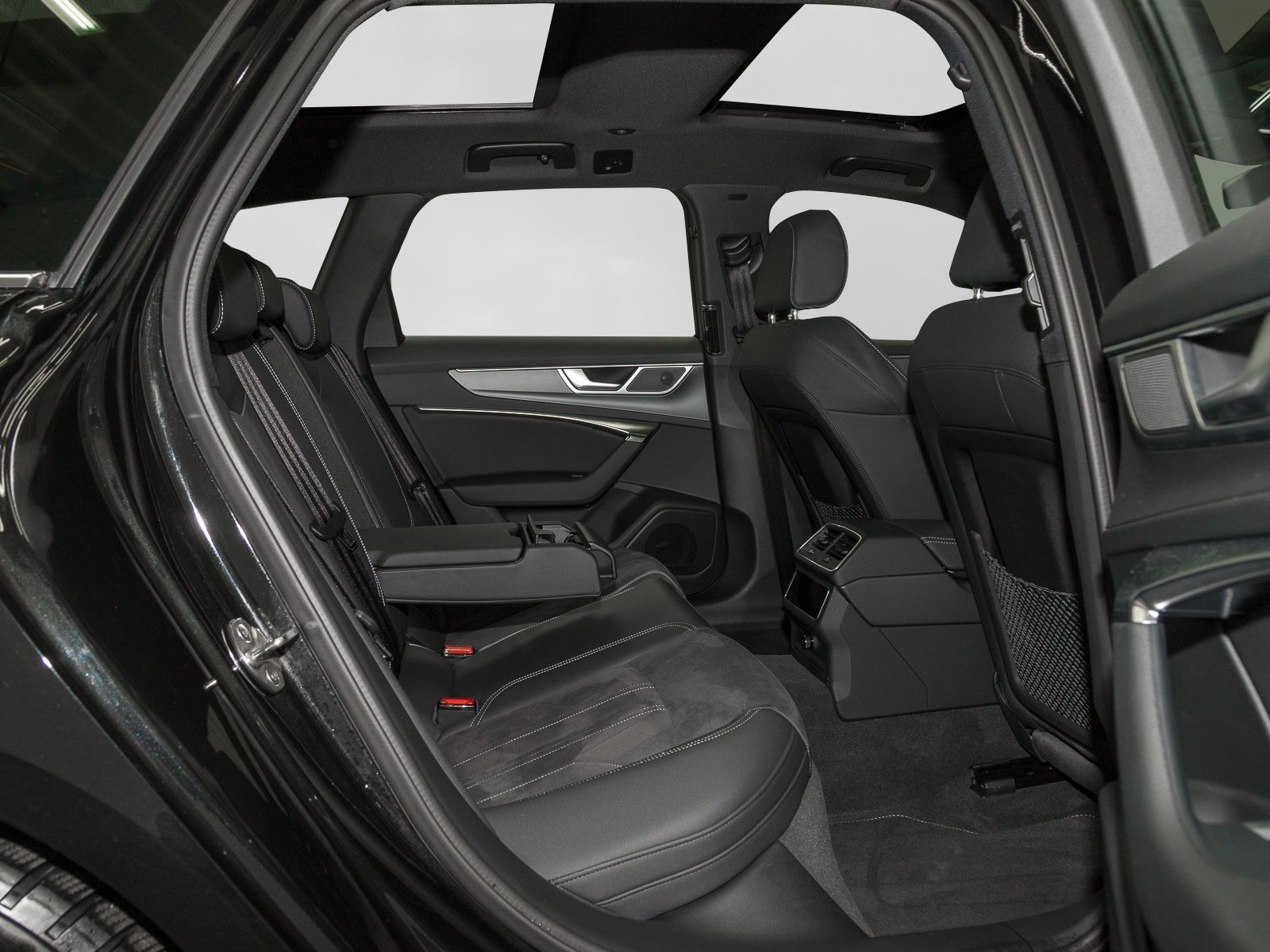Audi A6 Avant 40 TDI Q S LINE - Samsaru's Car Outlet