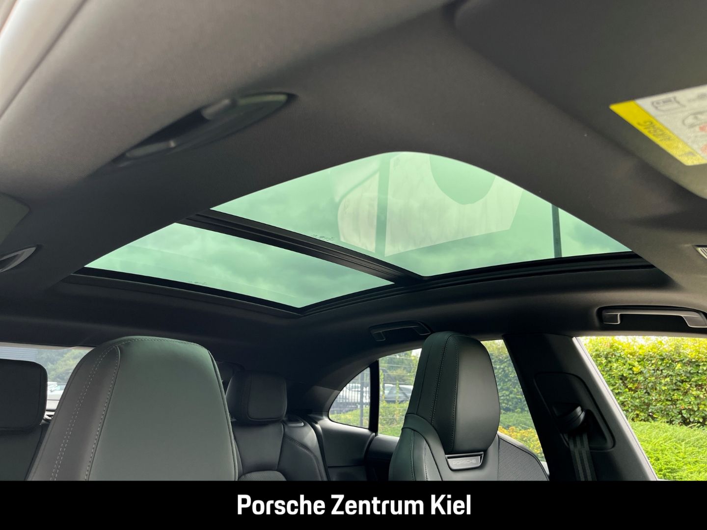 Porsche Macan 4S HA-Lenkung InnoDrive HUD Sitzbelüftung