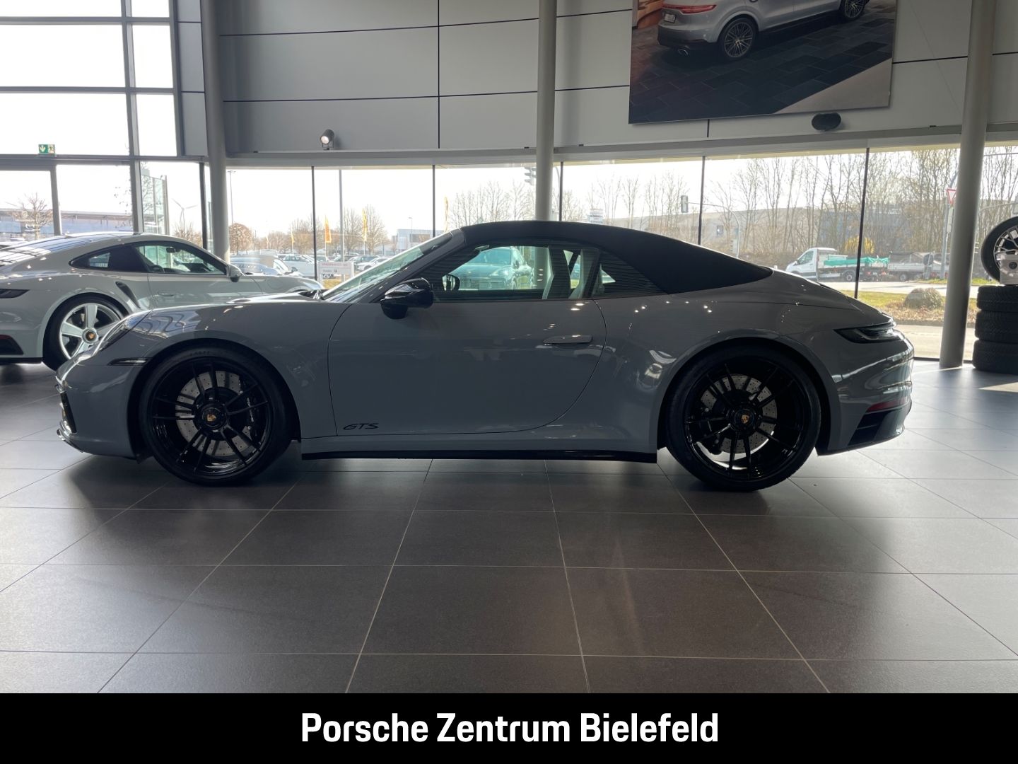 Porsche 992 911 Carrera 4 GTS Cabriolet Sportabgasanlage