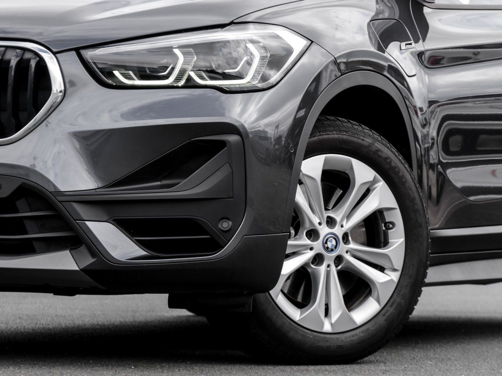 BMW X1 xDrive25e - Samsaru's Car Outlet