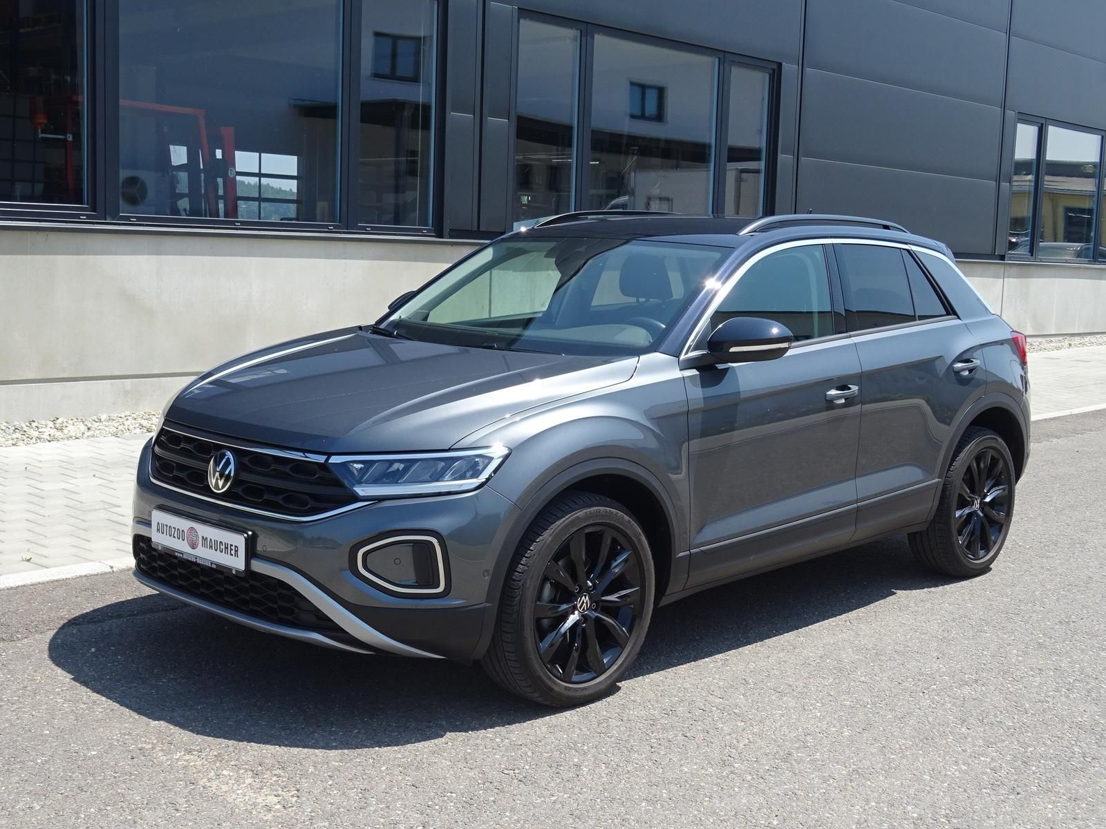 Volkswagen T-Roc 1.5 TSI ACT DSG Life - Samsaru's Car Outlet