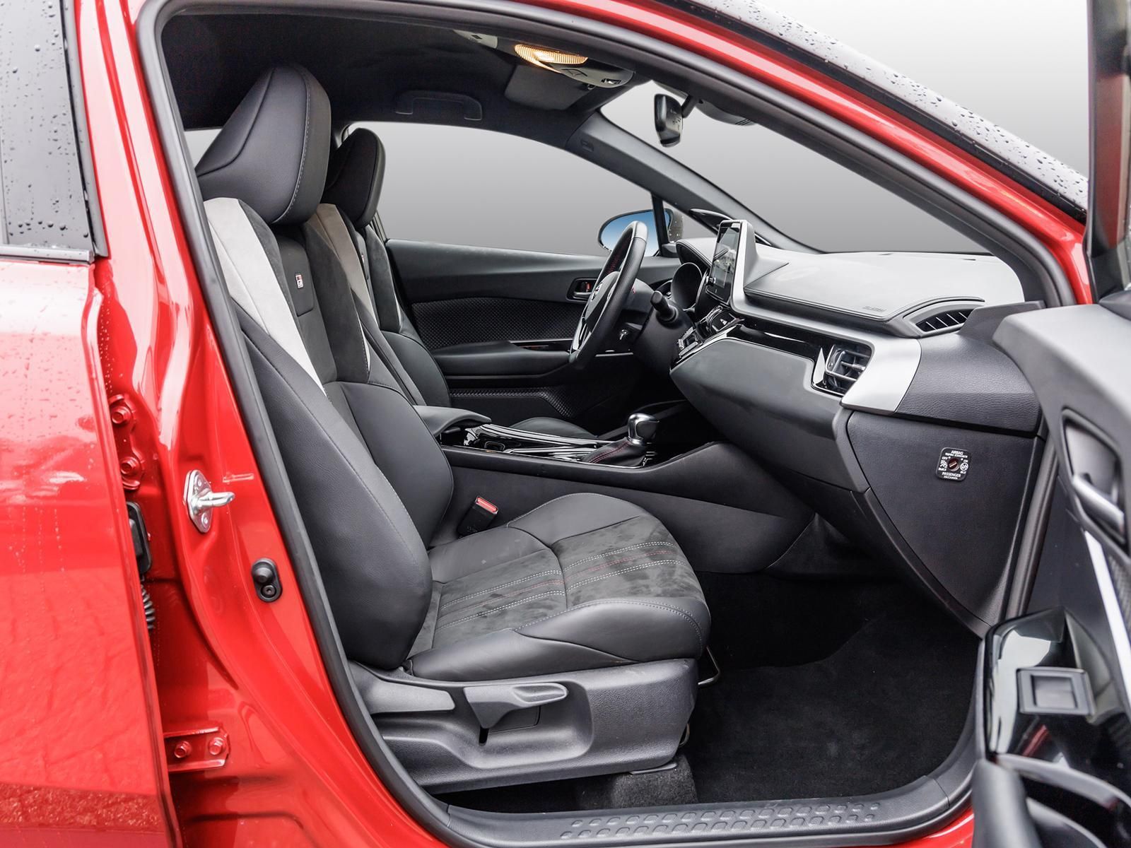 Toyota C-HR 2.0 Hybrid GR Sport - Samsaru's Car Outlet