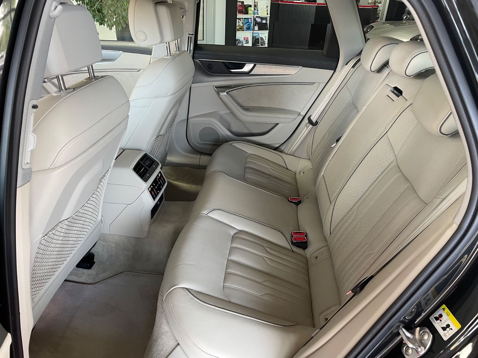 Audi A6 Avant 50 TDI - Samsaru's Car Outlet