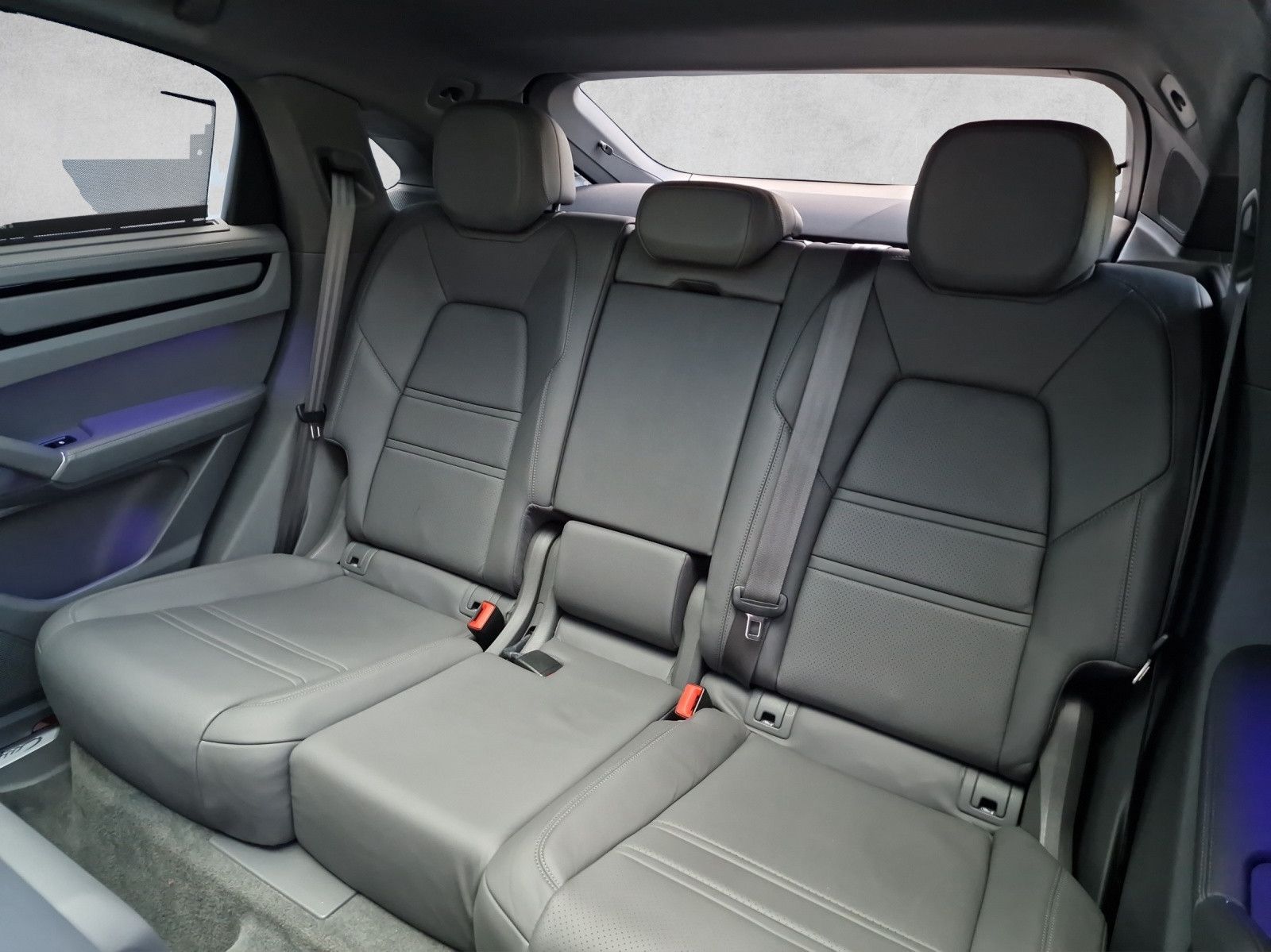 Porsche Cayenne E-Hybrid Coupe Luft HuD 360 14w 21z Inno