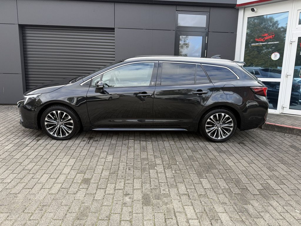 Toyota Corolla Touring Sports 1.8 Hybrid Team D