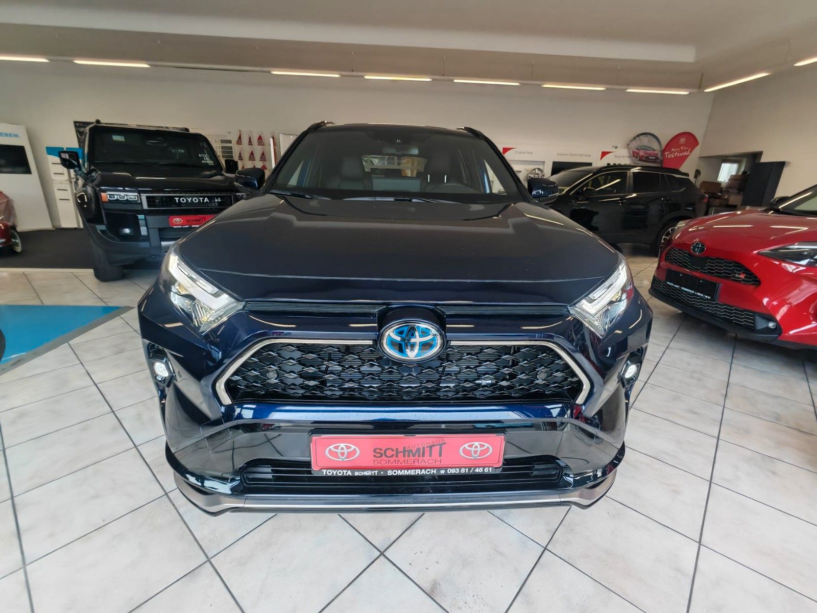 Toyota RAV 4 Plug-in Hybrid 4x4 Teamplayer Neu