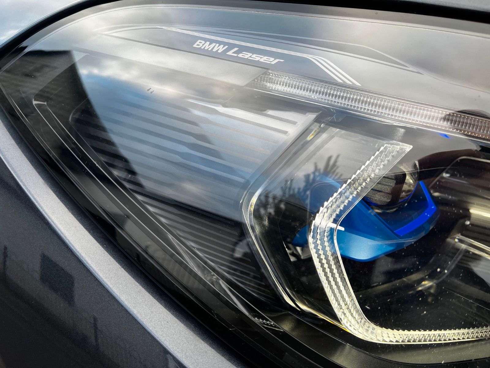 BMW X6 M50i AHK Leder Laser HUD DAProf Standhz