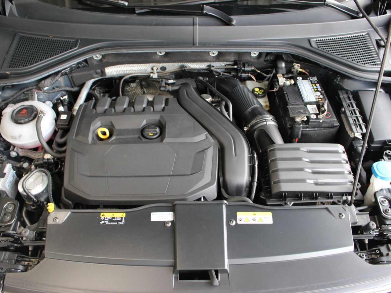 Volkswagen T-Roc 1.5 TSI ACT Style DSG - Samsaru's Car Outlet