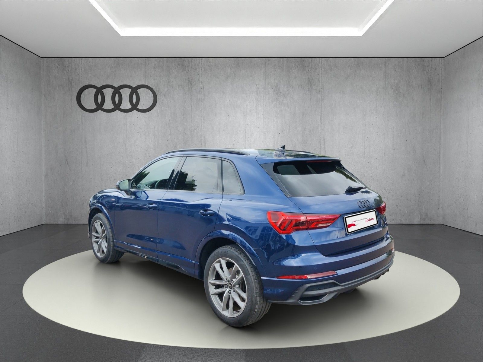 Audi Q3 40 TFSI quattro S line S tronic - Samsaru's Car Outlet