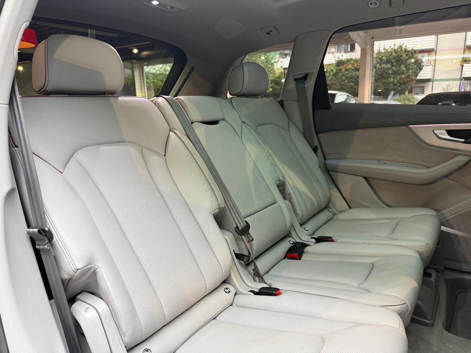 Audi Q7 55 TFSI e Q.*Pano*HuD*KeylessGO*Martrix*B&O