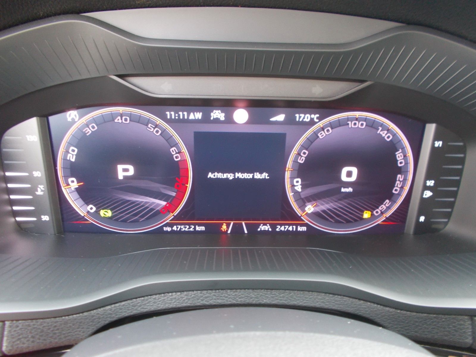 Skoda Karoq  1.5 TSI Sportline * DSG * Navi *AHK *360°
