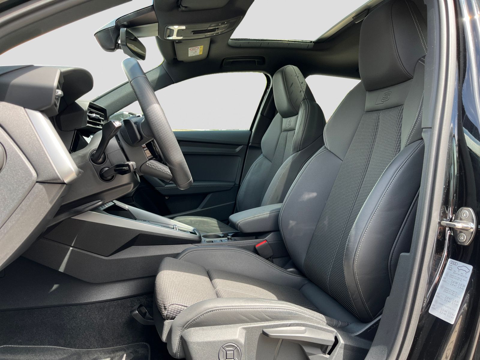 Audi A3 Sportback 40 TFSIe S tronic S line - Samsaru's Car Outlet