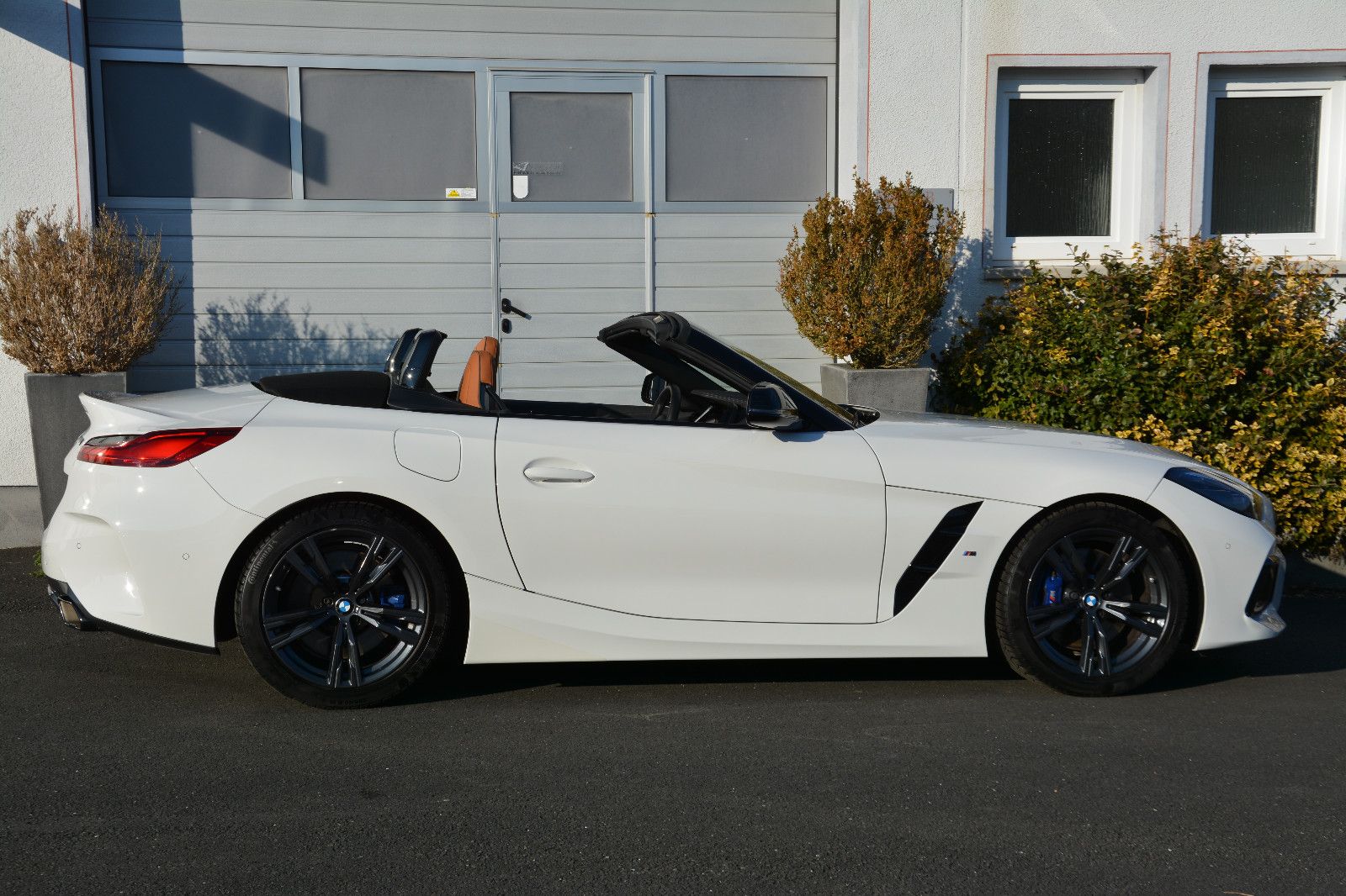 BMW Z4 M40i - Samsaru's Car Outlet