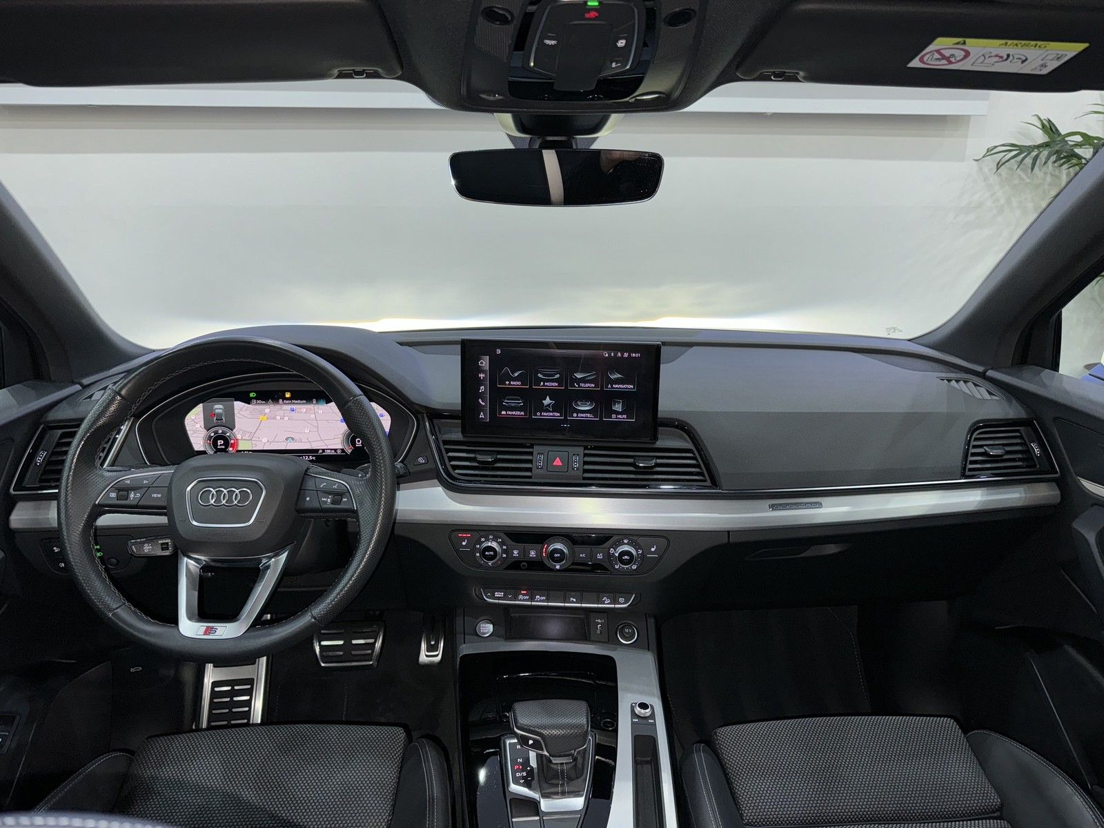 Audi Q5 40 TDI quattro S line - Samsaru's Car Outlet