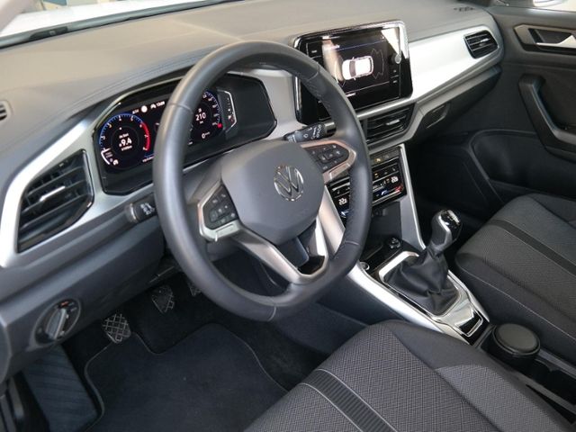 Volkswagen T-Roc 1.0 TSI Life - Samsaru's Car Outlet