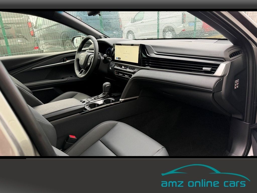Toyota Camry 2.5 Hybrid Executive Navi*Kamera*LED