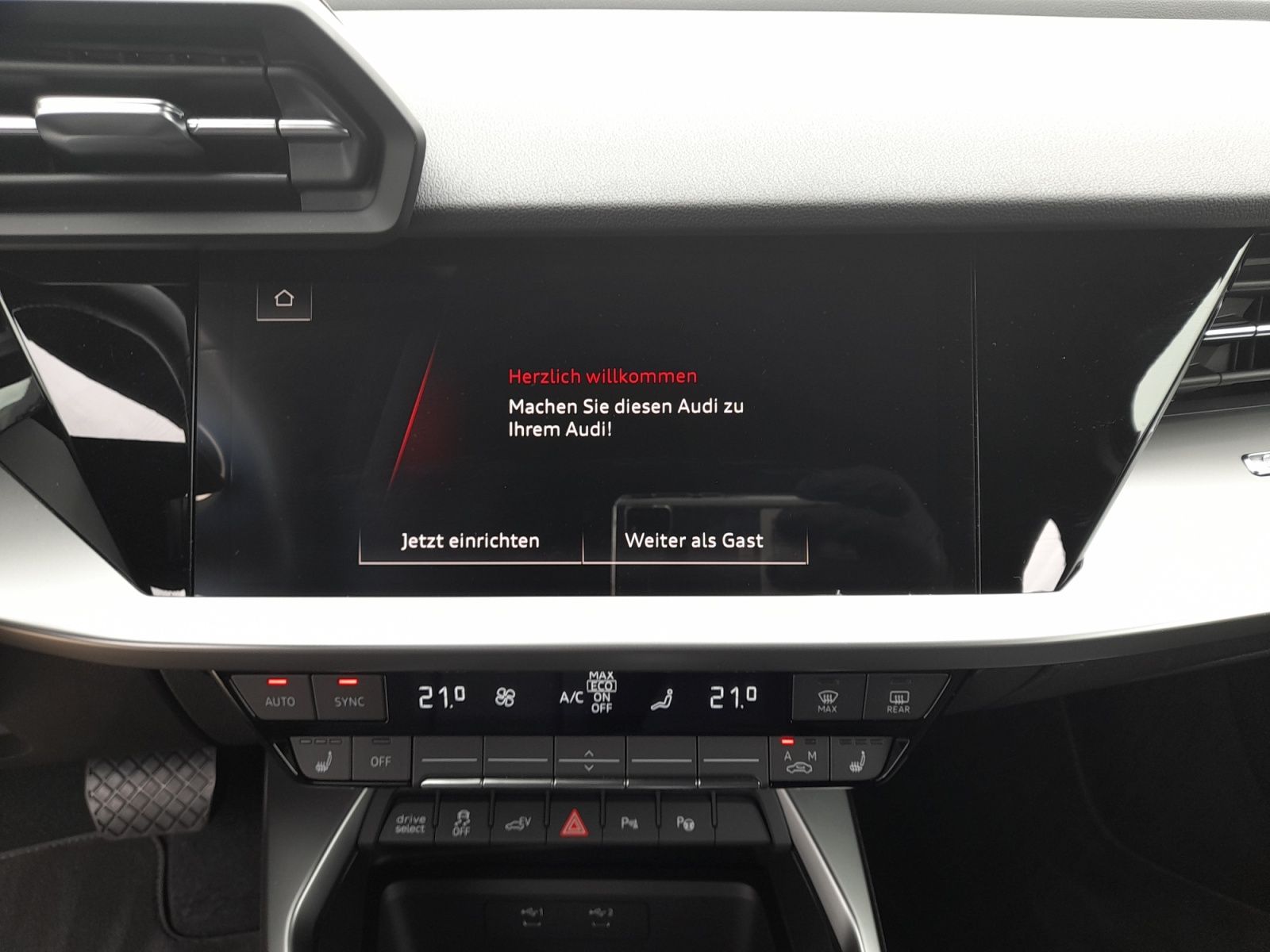 Audi A3 Sportback 45 TFSI e S-Line - Samsaru's Car Outlet