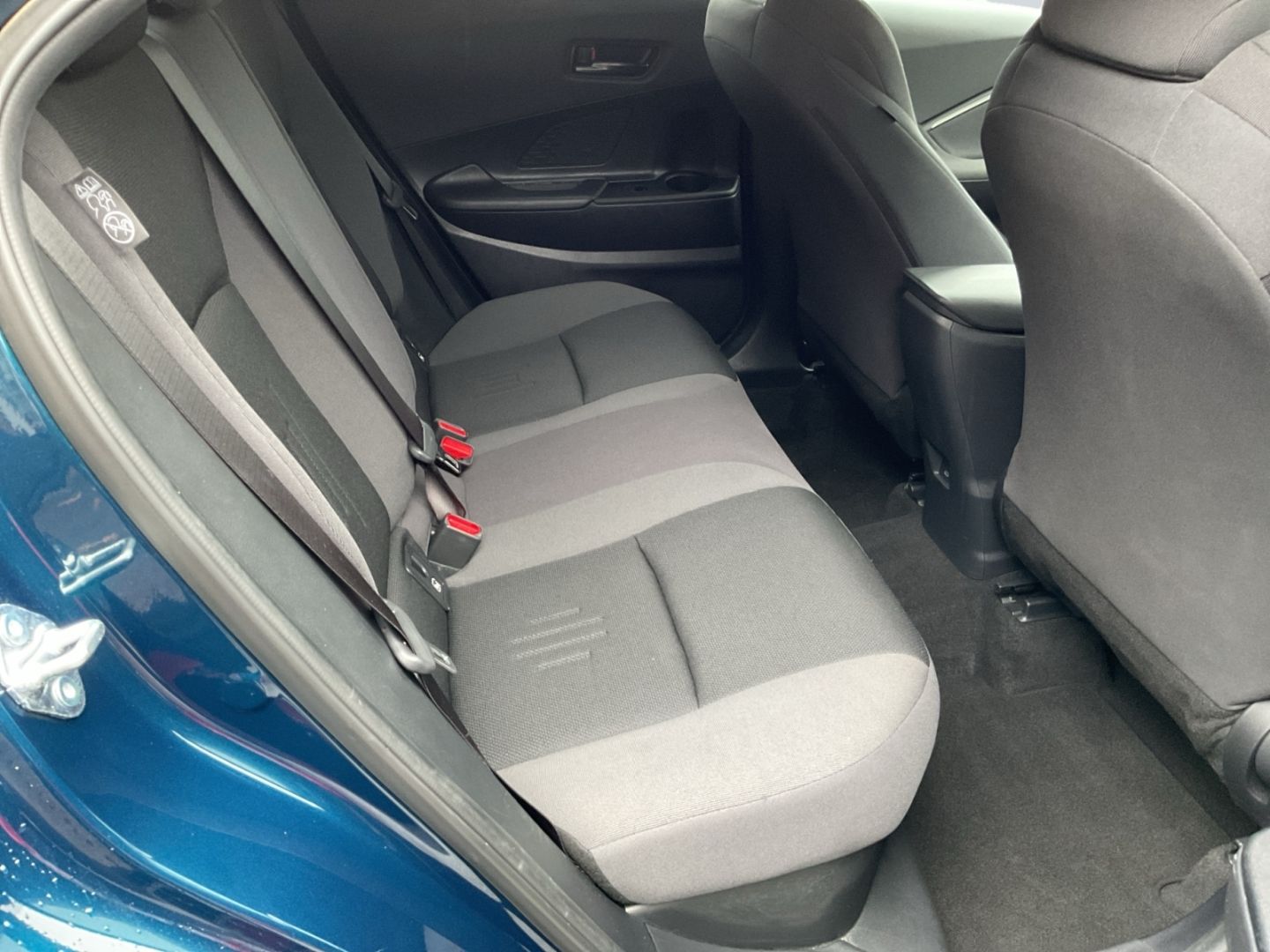 Toyota C-HR 1.8 Hybrid Team D *Technik-Paket*CAM*SHZ*