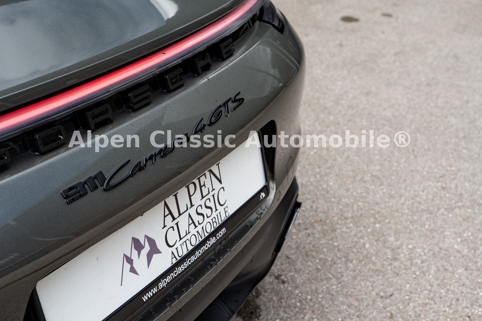 Porsche 992 Carrera 4 GTS Sport Chrono, Burmest