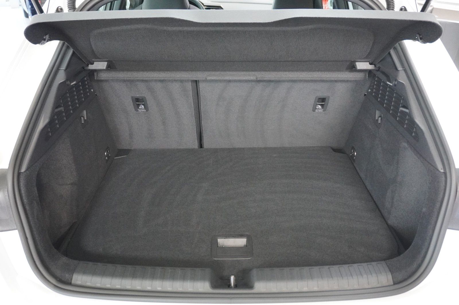 Audi A3 Sportback S-Line 35 tdi S-Tronic - Samsaru's Car Outlet