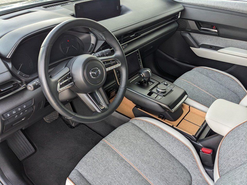 Mazda MX-30 e-SKYACTIV Premium Modern Confidence Bose