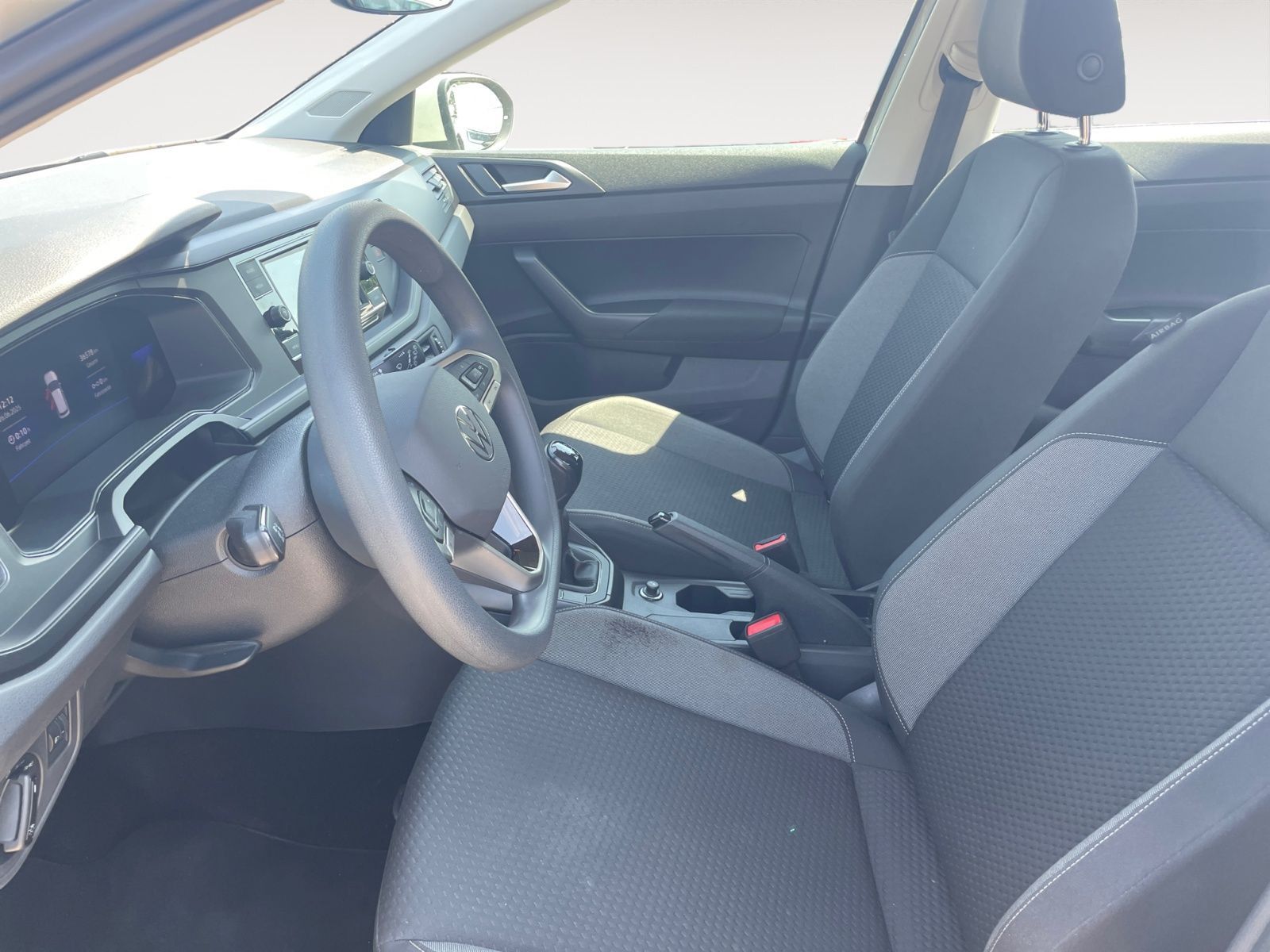 Volkswagen Taigo 1.0 TSI - Samsaru's Car Outlet