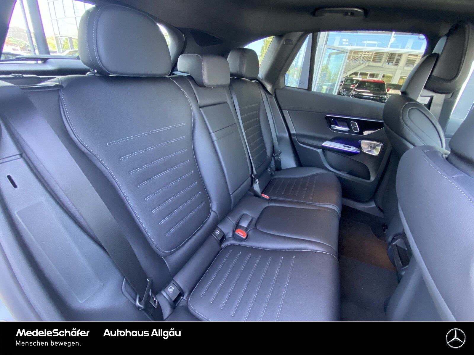 Mercedes-Benz GLC 300 d 4M AMG Night Distr DigLi AHK Burm Pano