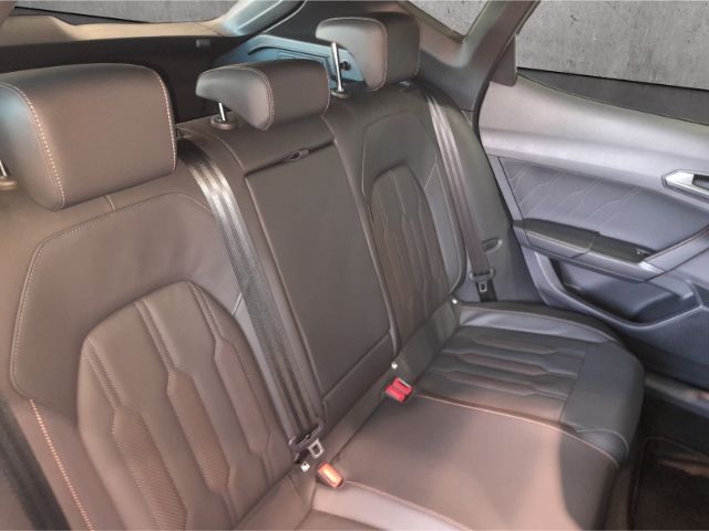 Cupra Formentor Panodach SHZ LHZ Navi LED el.Heckklapp