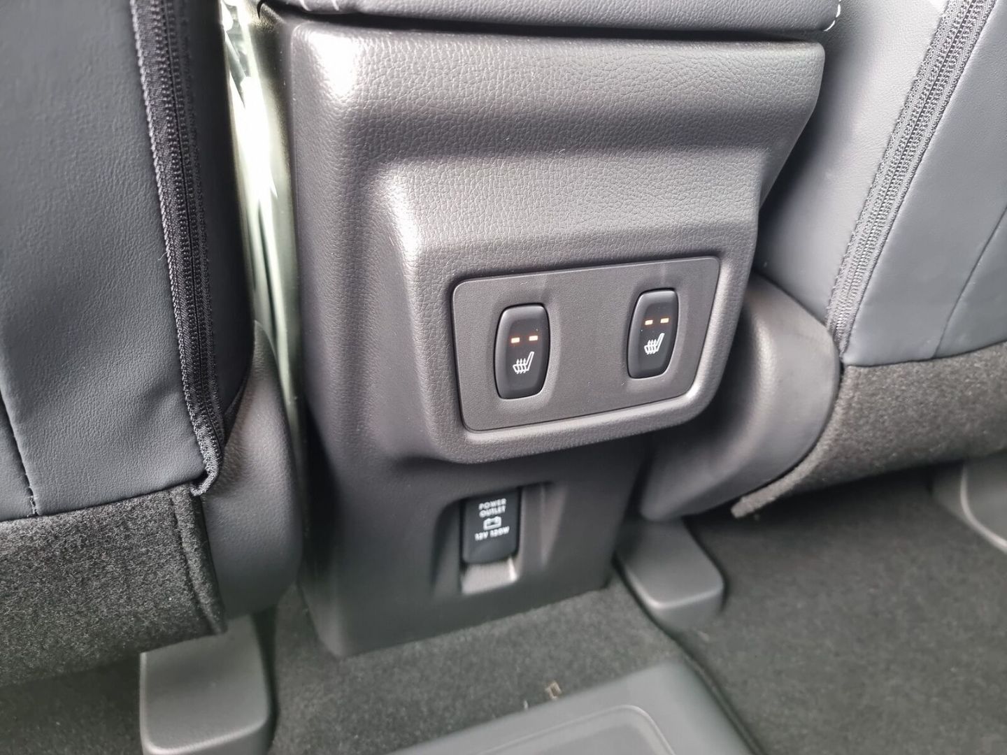 Mitsubishi Eclipse Cross Plug-In Hybrid Select App Sitzh.