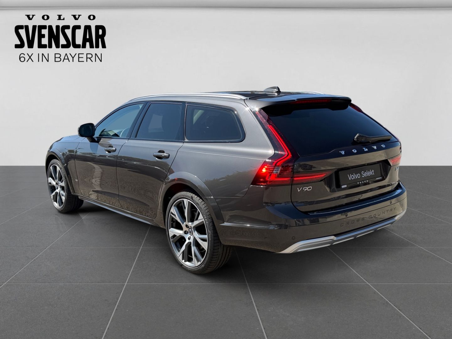 Volvo V90 Cross Country B4 AWD Ultimate B&W StandHZG L