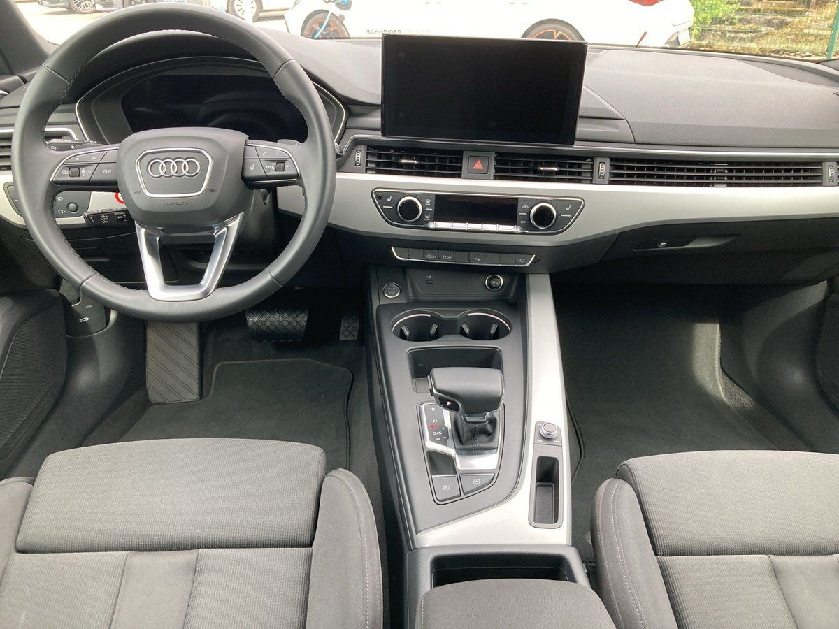 Audi A4 Avant 35 TFSI S line - Samsaru's Car Outlet