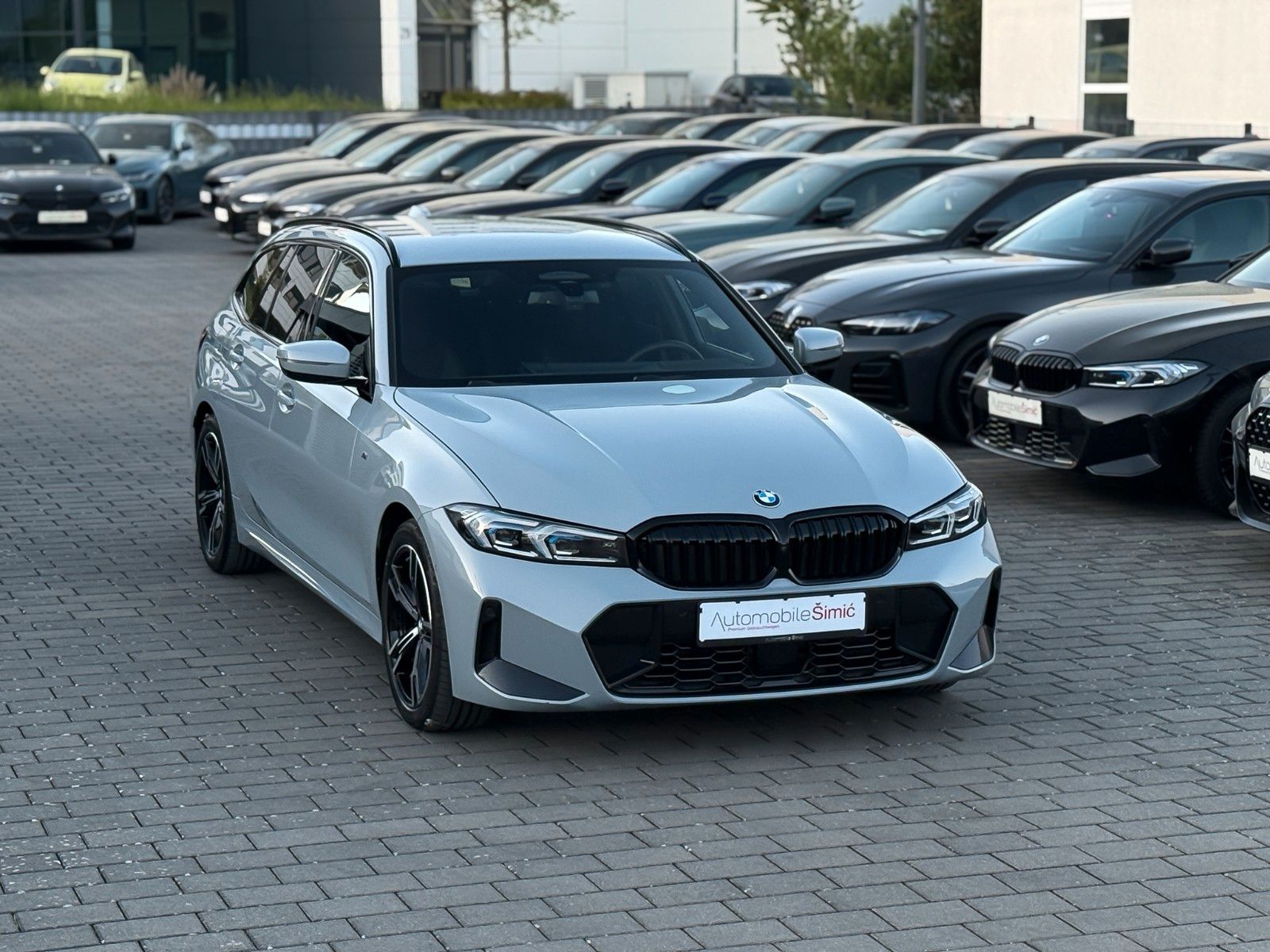 BMW 320d xD M Sport AHK HuD 360° hifi ACC