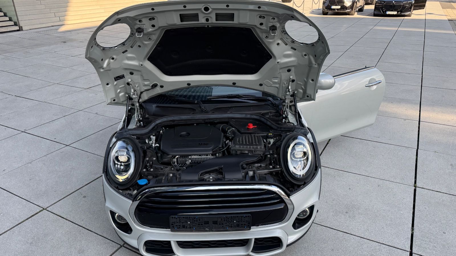 MINI Cabrio John Cooper Works - Samsaru's Car Outlet