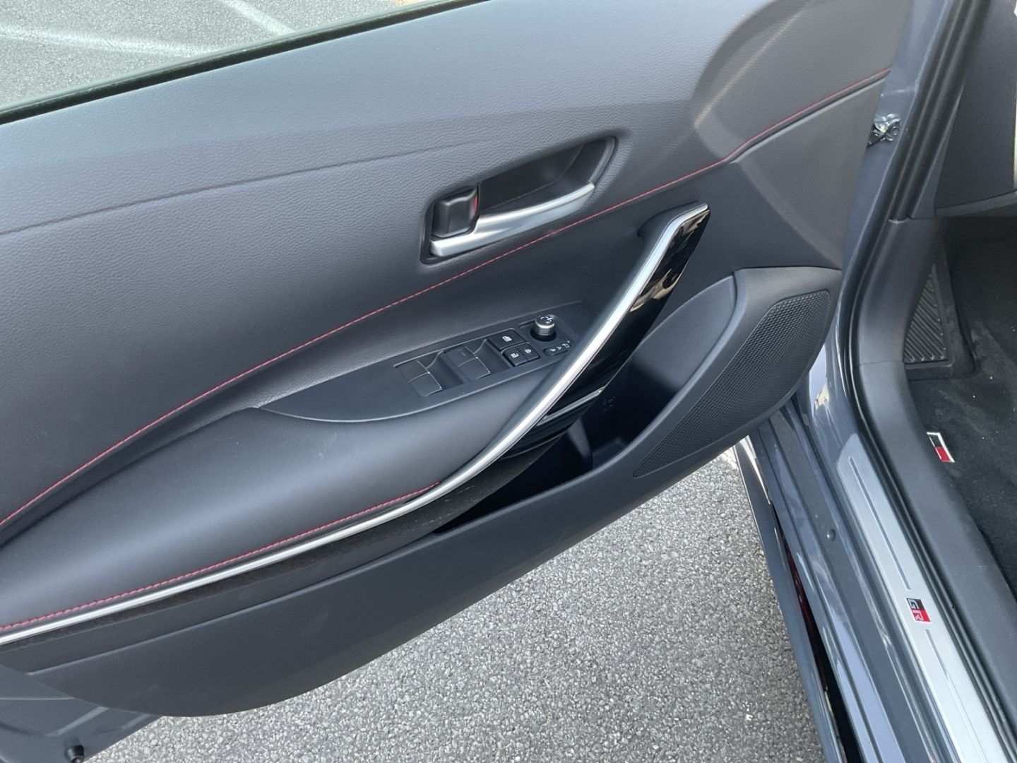 Toyota Corolla 2.0 Hybrid TS GR Sport LED Kamera SHZ DA