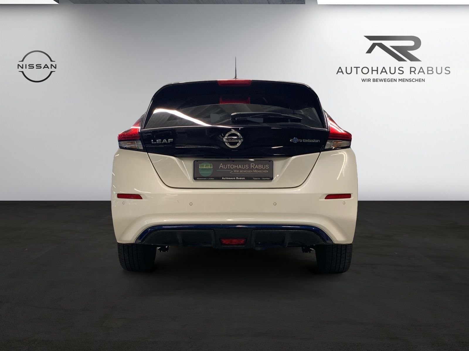 Nissan Leaf 62 kWh e+ Tekna - Samsaru's Car Outlet