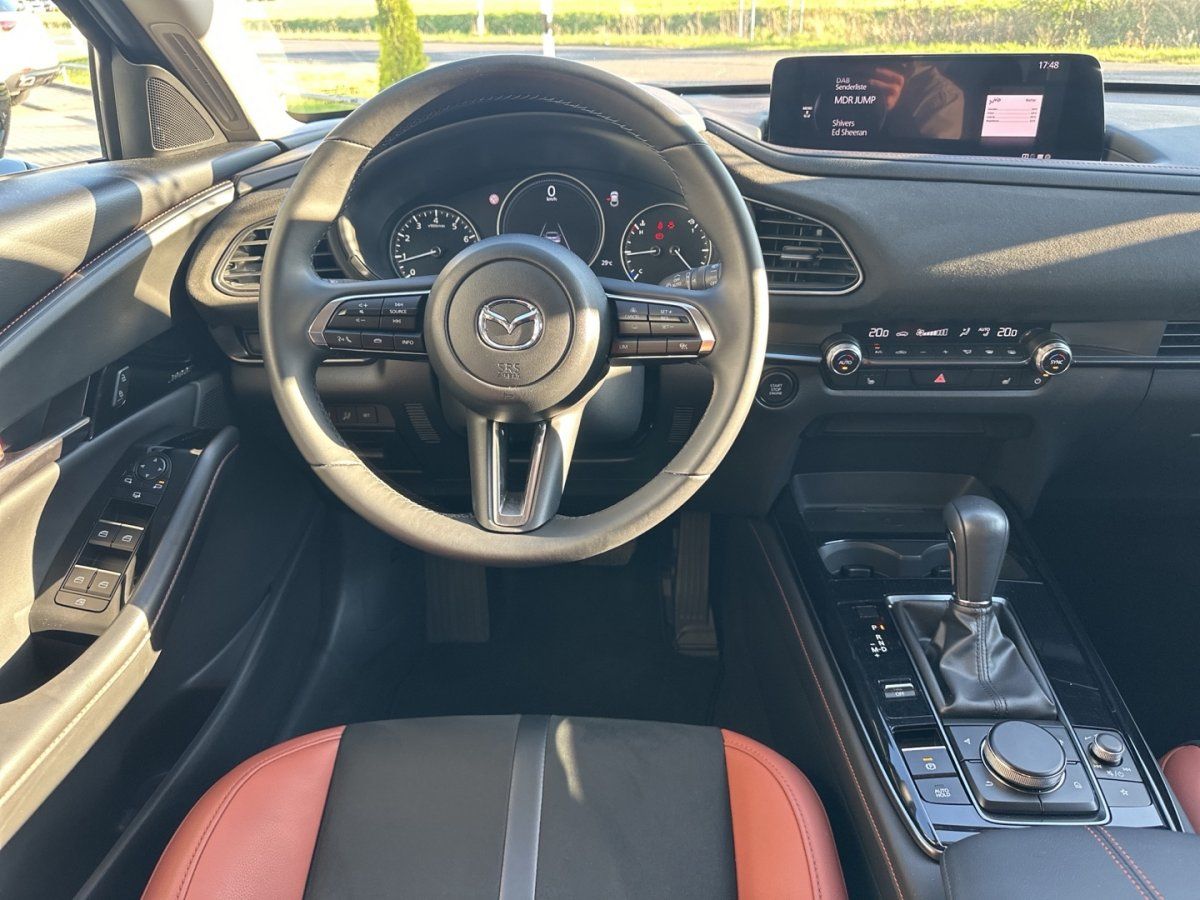 Mazda CX-30 Nagisa Einparkhilfe LogIn Memory Notbremsa