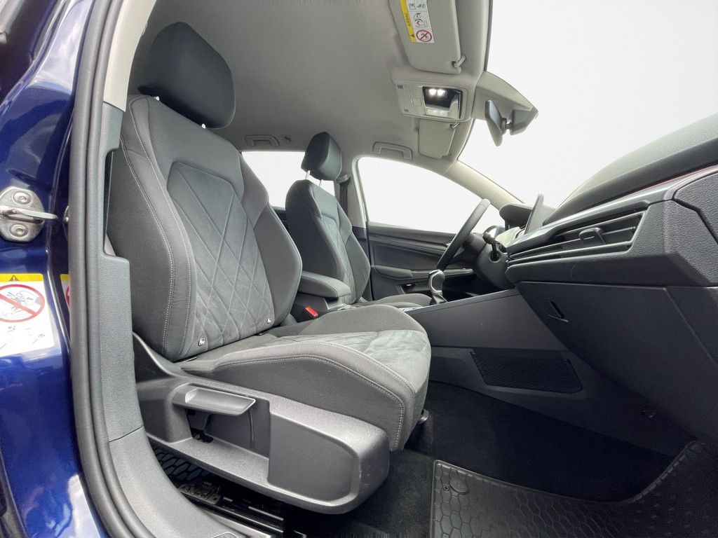 Volkswagen Golf VIII Variant 1.5 TSI Style - Samsaru's Car Outlet