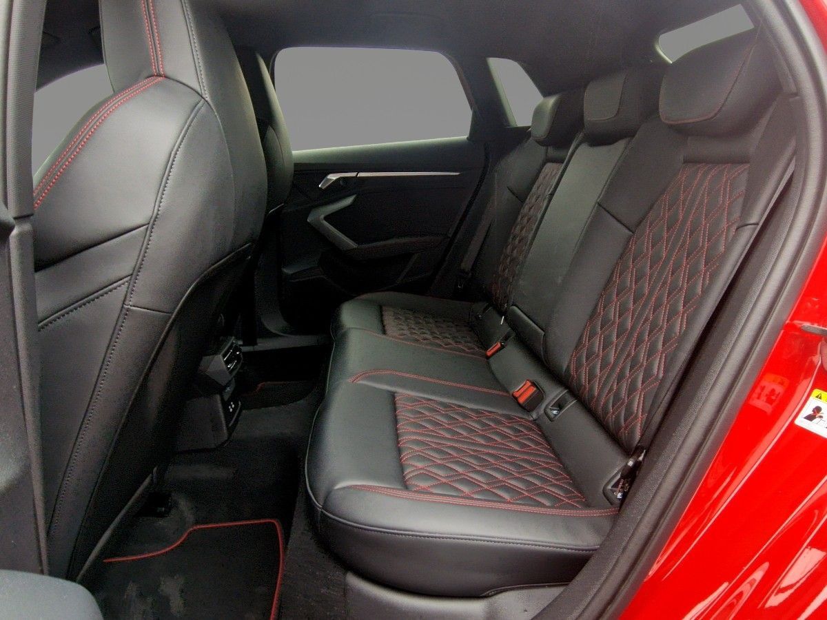 Audi A3 Sportback S-Line Black 45 TFSIe AHK LEDER RFK