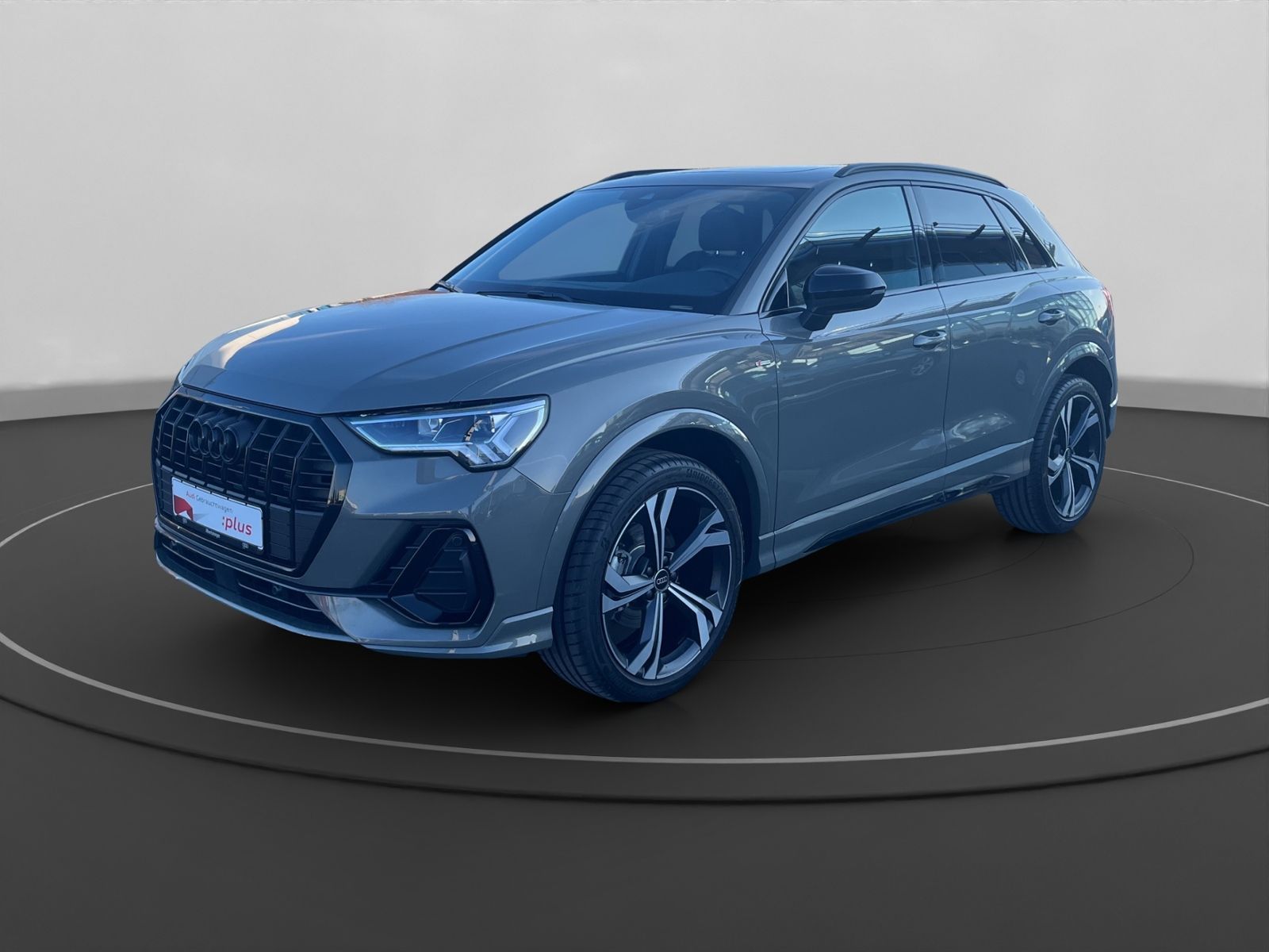 Audi Q3 35 TDI S-LINE+NAVI+LED+AHK+PANO